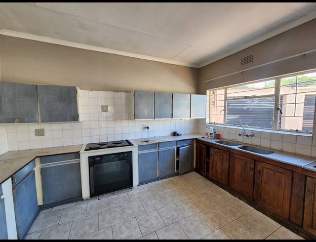 3 BEDROOM HOUSE FOR SALE IN VANDERBIJLPARK CW 3